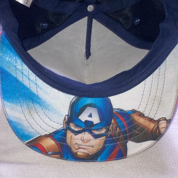 Boys Captain America navy blue cap - Picture 3 of 4